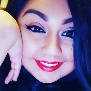 Meet your Posher, Ivette